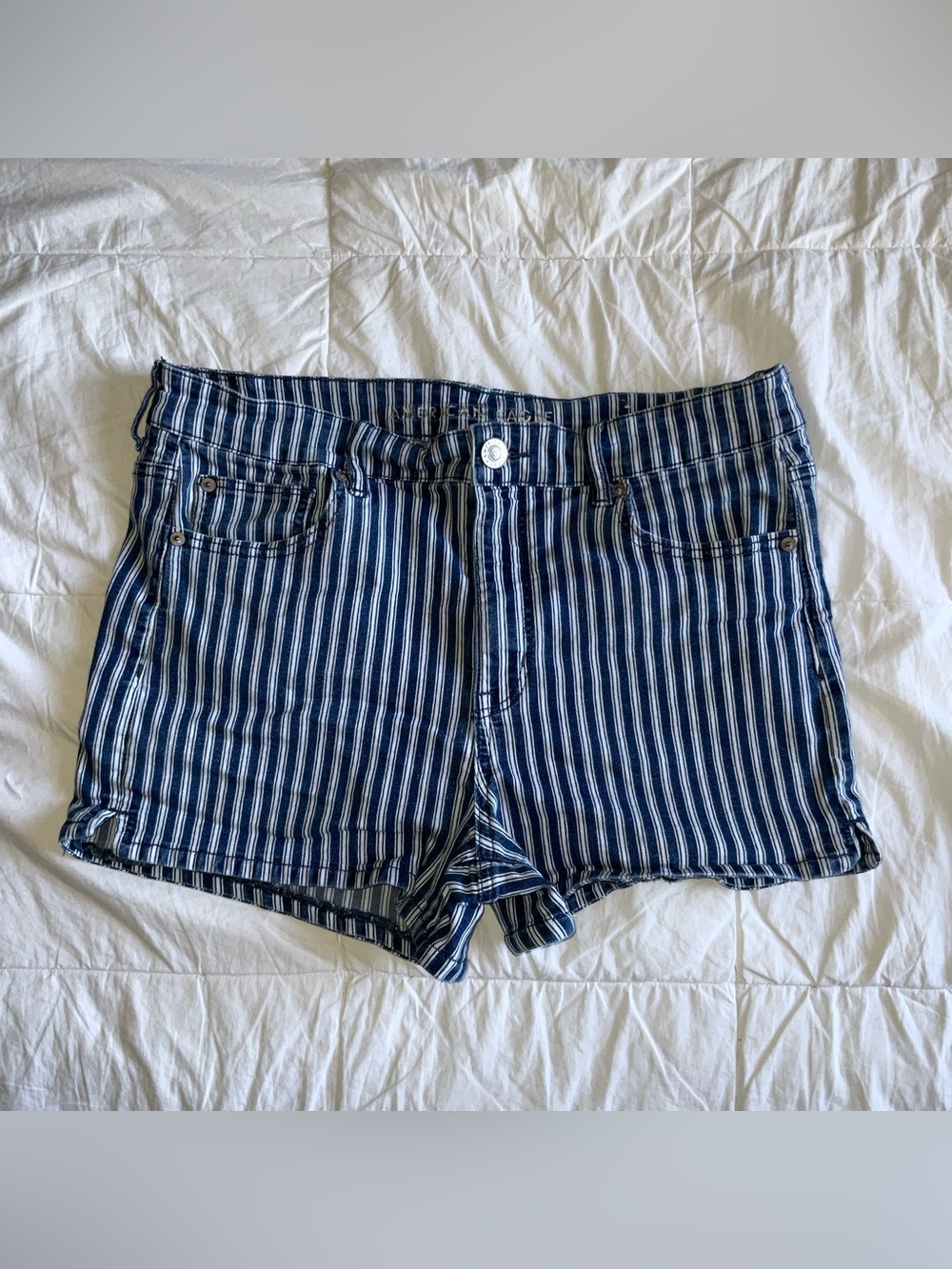 American Eagle Hi-Rise Shortie
